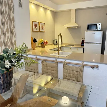 Nuevo Close To Sinese Design Homes Apartment *