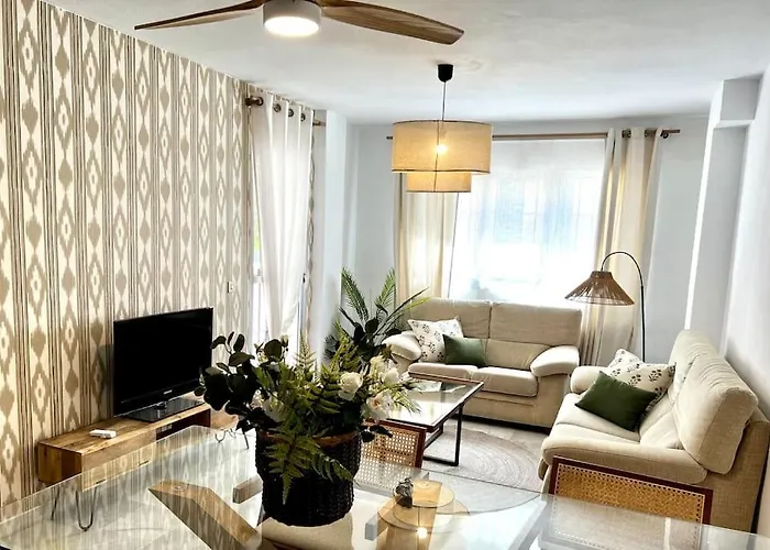 Nuevo Close To Sinese Design Homes * Торремолинос