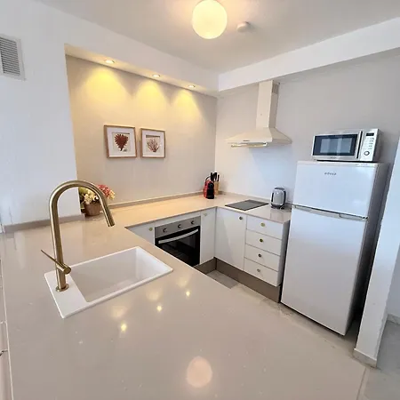 Appartement Nuevo Close To Sinese Design Homes Torremolinos