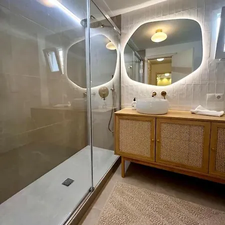 Nuevo Close To Sinese Design Homes Apartamento